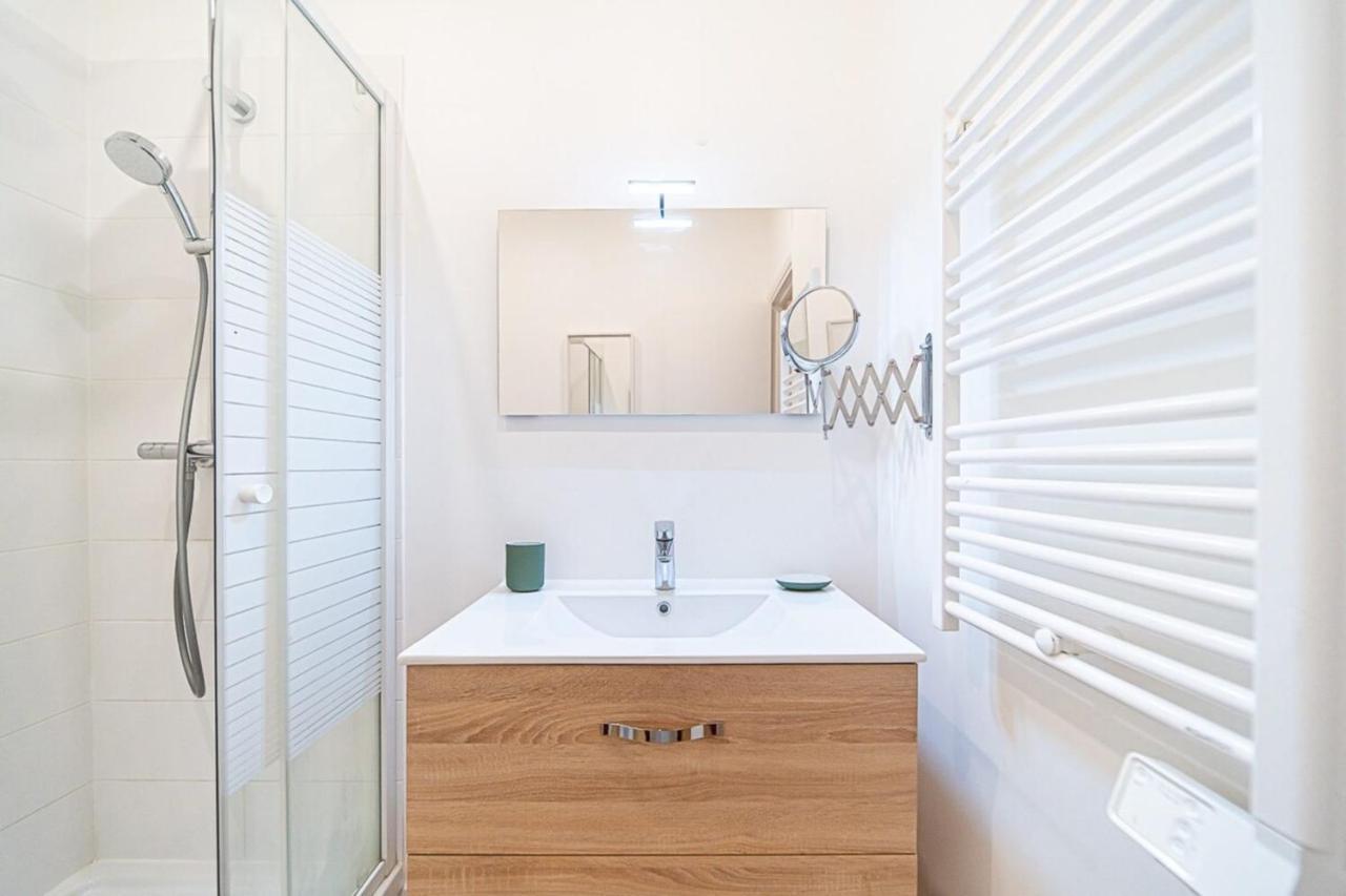 Le Petit Aguesseau-Piscine Du Rhone Bellecour Appartement Lyon Buitenkant foto